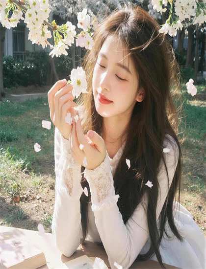 《黑溪》美学价值分析：艺术美感与审美特征探讨，免费观看